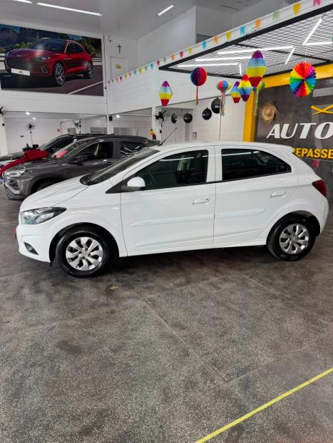 CHEVROLET Onix Hatch 1.0 4P FLEX LT, Foto 2
