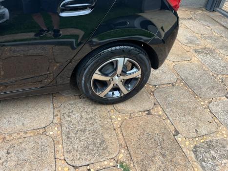 CHEVROLET Onix Hatch 1.4 4P FLEX LTZ, Foto 12