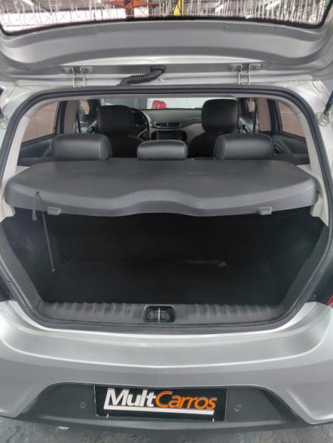 CHEVROLET Onix Hatch 1.4 4P FLEX LT, Foto 5