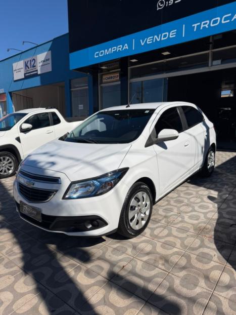 CHEVROLET Onix Hatch 1.4 4P FLEX LT AUTOM�TICO, Foto 3