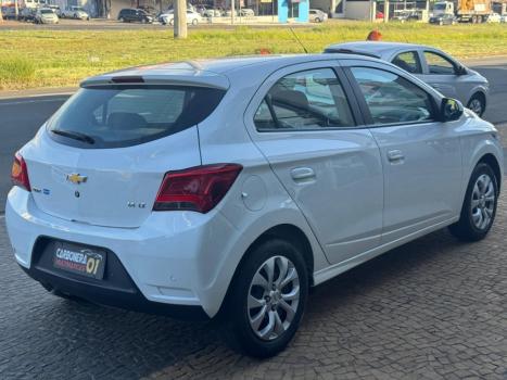 CHEVROLET Onix Hatch 1.4 4P FLEX LT, Foto 14