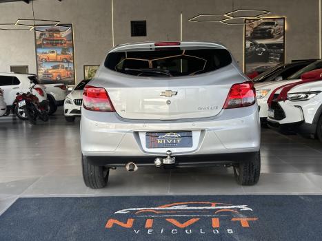 CHEVROLET Onix Hatch 1.4 4P FLEX LTZ, Foto 11