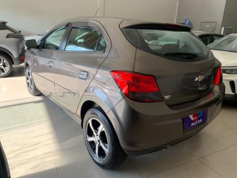 CHEVROLET Onix Hatch 1.4 4P FLEX LT, Foto 5