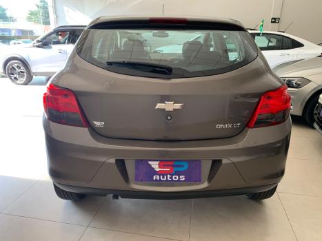 CHEVROLET Onix Hatch 1.4 4P FLEX LT, Foto 6