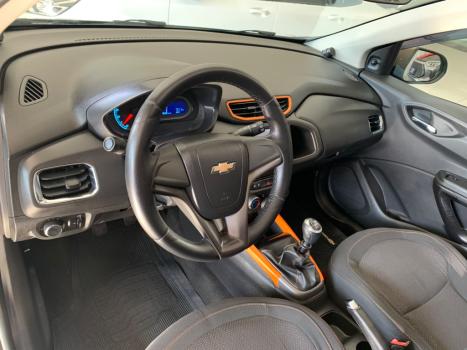 CHEVROLET Onix Hatch 1.4 4P FLEX LT, Foto 10