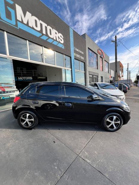 CHEVROLET Onix Hatch 1.4 4P FLEX LTZ AUTOM�TICO, Foto 5