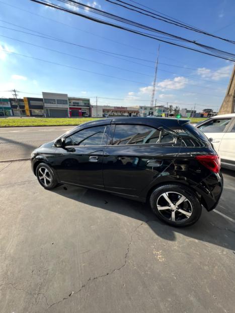 CHEVROLET Onix Hatch 1.4 4P FLEX LTZ AUTOM�TICO, Foto 9