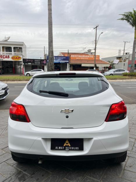 CHEVROLET Onix Hatch 1.4 4P FLEX LT, Foto 5