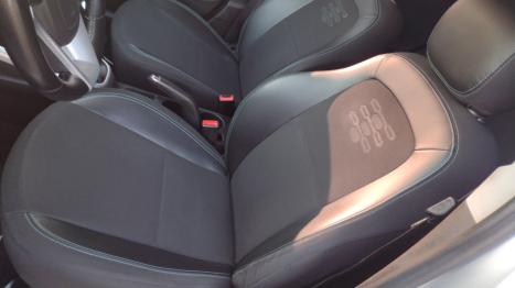 CHEVROLET Onix Hatch 1.0 4P FLEX LT, Foto 4
