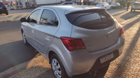 CHEVROLET Onix Hatch 1.0 4P FLEX LT, Foto 9