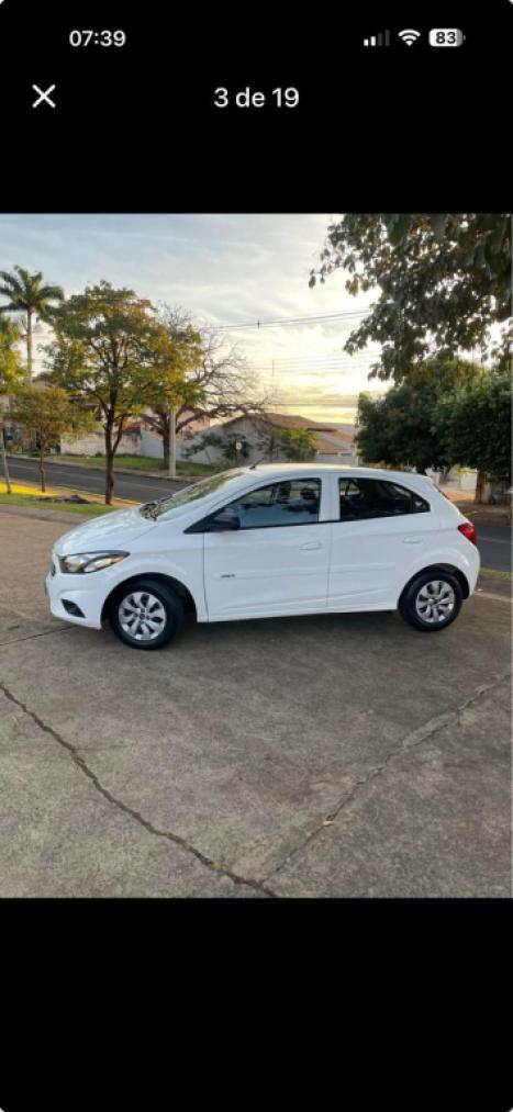 CHEVROLET Onix Hatch 1.4 4P FLEX LT, Foto 2