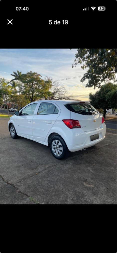 CHEVROLET Onix Hatch 1.4 4P FLEX LT, Foto 5