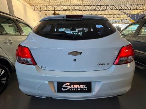 CHEVROLET Onix Hatch 1.0 4P FLEX, Foto 4