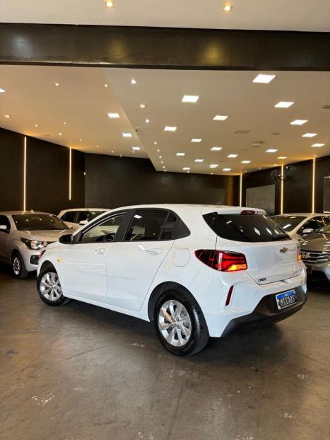 CHEVROLET Onix Hatch 1.0 12V 4P FLEX LTZ TURBO, Foto 4