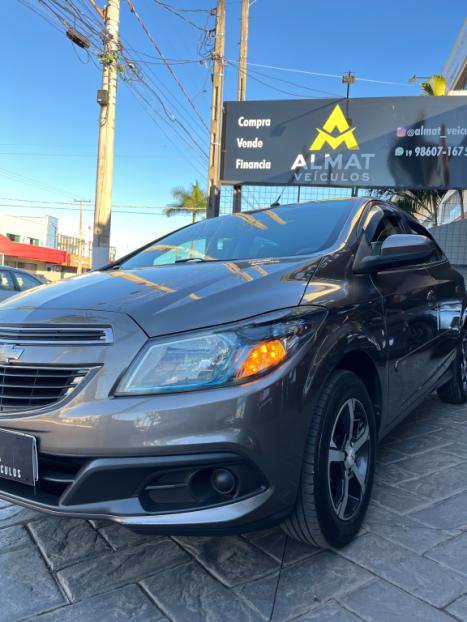 CHEVROLET Onix Hatch 1.4 4P FLEX LT, Foto 5
