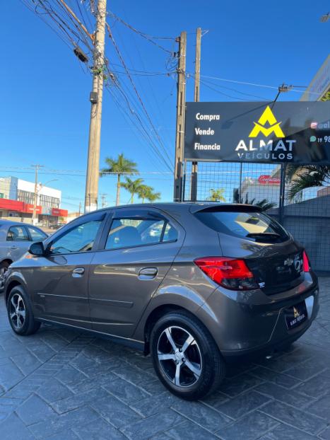 CHEVROLET Onix Hatch 1.4 4P FLEX LT, Foto 6