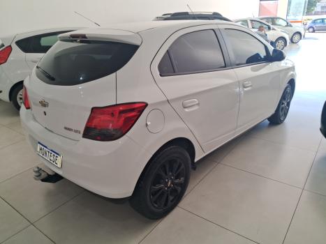 CHEVROLET Onix Hatch 1.4 4P FLEX LTZ, Foto 2