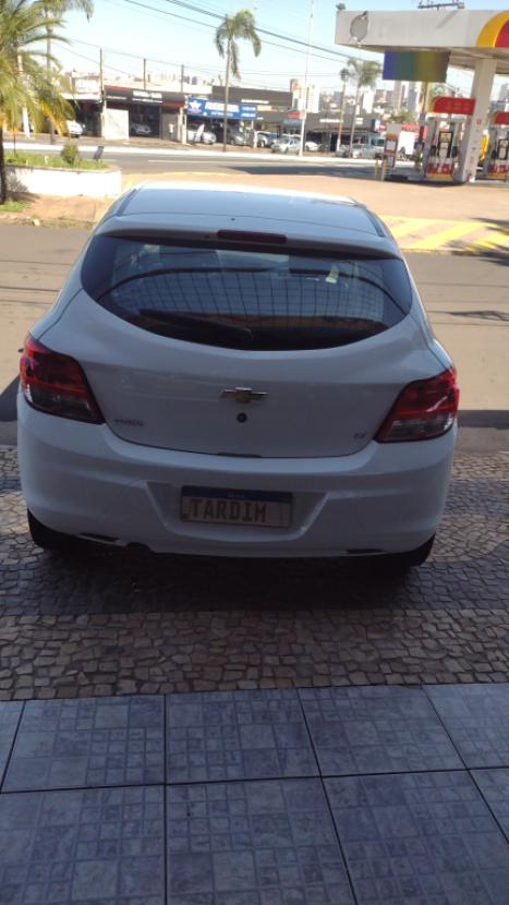 CHEVROLET Onix Hatch 1.0 4P FLEX LS, Foto 9