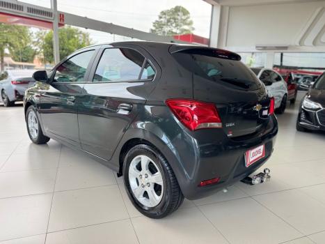 CHEVROLET Onix Hatch 1.4 4P FLEX LT, Foto 3