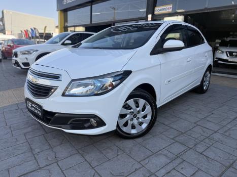 CHEVROLET Onix Hatch 1.4 4P FLEX LT, Foto 3
