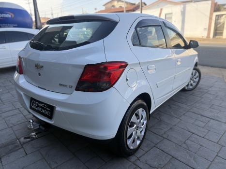 CHEVROLET Onix Hatch 1.4 4P FLEX LT, Foto 6