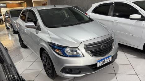 CHEVROLET Onix Hatch 1.4 4P FLEX LT, Foto 2