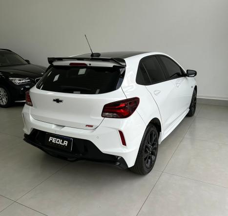 CHEVROLET Onix Hatch 1.0 12V 4P FLEX RS TURBO AUTOM�TICO, Foto 3
