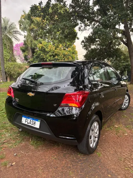 CHEVROLET Onix Hatch 1.0 4P FLEX LT, Foto 9