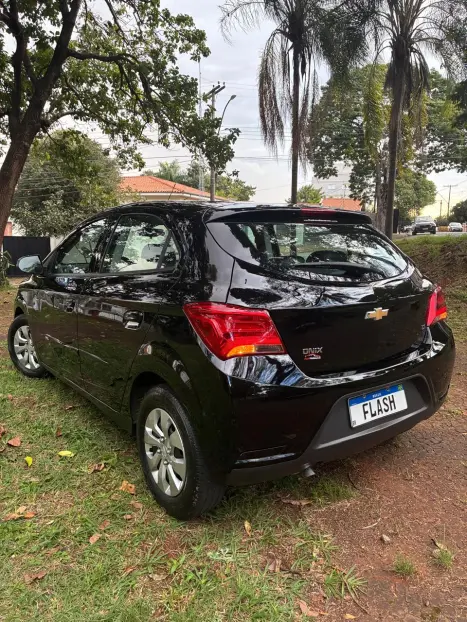 CHEVROLET Onix Hatch 1.0 4P FLEX LT, Foto 11