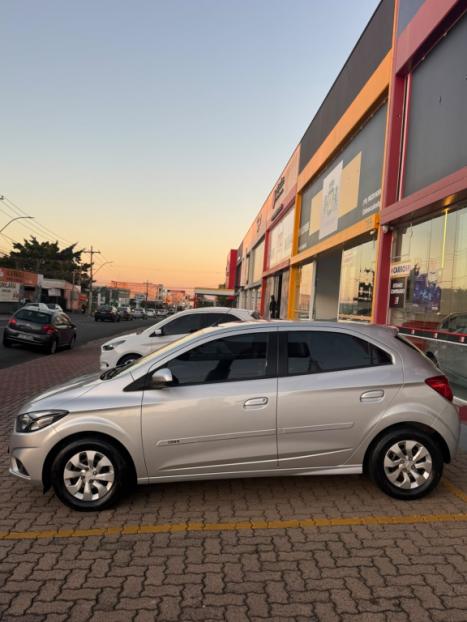 CHEVROLET Onix Hatch 1.0 12V 4P FLEX LT, Foto 6