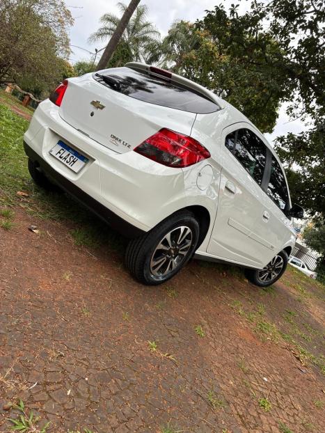CHEVROLET Onix Hatch 1.4 4P FLEX LTZ AUTOM�TICO, Foto 8