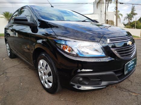 CHEVROLET Onix Hatch 1.4 4P FLEX LT, Foto 2
