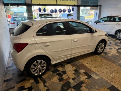 CHEVROLET Onix Hatch 1.4 4P FLEX LT, Foto 3