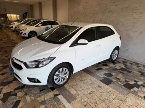 CHEVROLET Onix Hatch 1.4 4P FLEX LT, Foto 4