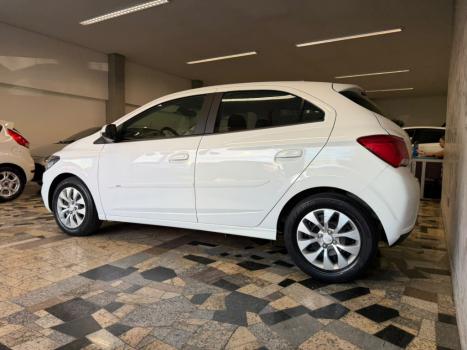 CHEVROLET Onix Hatch 1.4 4P FLEX LT, Foto 6