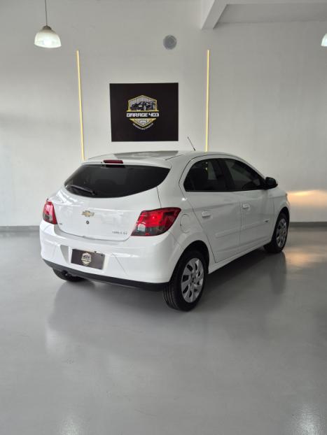 CHEVROLET Onix Hatch 1.4 4P FLEX LT, Foto 3