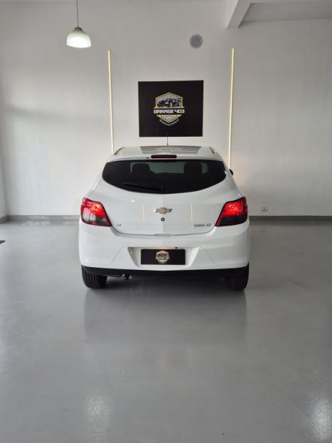 CHEVROLET Onix Hatch 1.4 4P FLEX LT, Foto 6