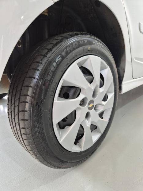 CHEVROLET Onix Hatch 1.4 4P FLEX LT, Foto 7