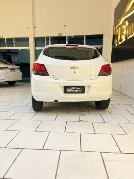 CHEVROLET Onix Hatch 1.4 4P FLEX LT, Foto 8