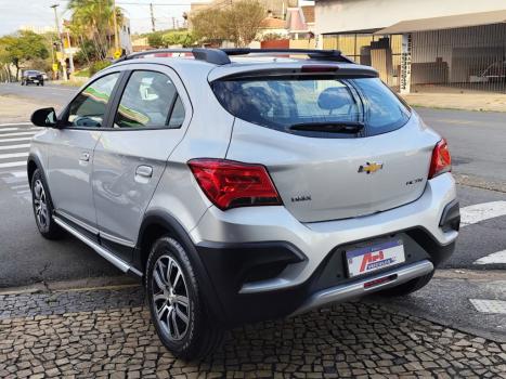CHEVROLET Onix Hatch 1.4 4P FLEX ACTIV AUTOM�TICO, Foto 3