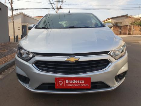 CHEVROLET Onix Hatch 1.4 4P FLEX LT, Foto 6