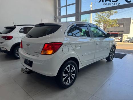 CHEVROLET Onix Hatch 1.4 4P FLEX LTZ, Foto 5