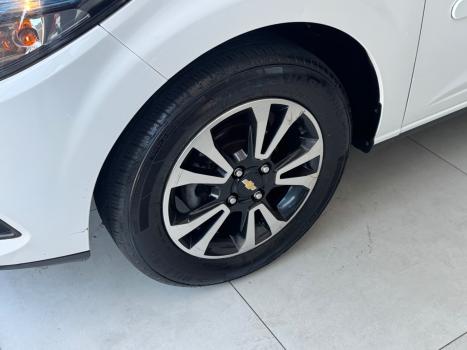 CHEVROLET Onix Hatch 1.4 4P FLEX LTZ, Foto 6