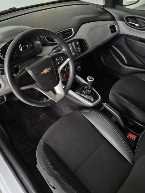 CHEVROLET Onix Hatch 1.4 4P FLEX LT, Foto 13