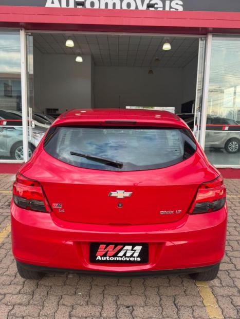 CHEVROLET Onix Hatch 1.4 4P FLEX LT, Foto 13