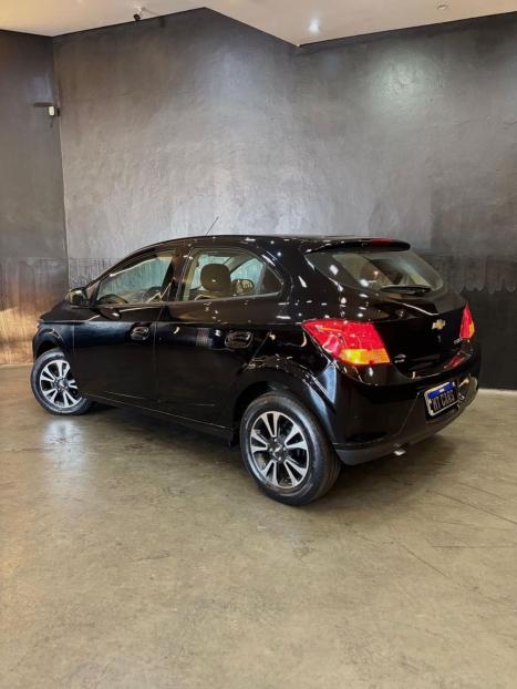 CHEVROLET Onix Hatch 1.4 4P FLEX LTZ AUTOM�TICO, Foto 2