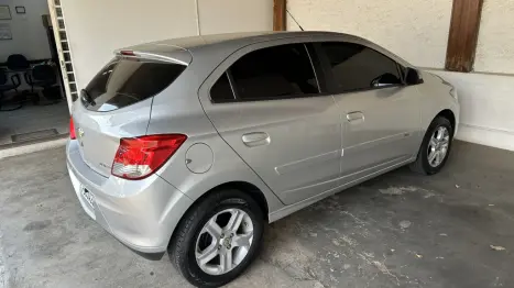 CHEVROLET Onix Hatch 1.0 4P FLEX LT PLUS, Foto 8