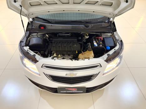 CHEVROLET Onix Hatch 1.4 4P FLEX LTZ, Foto 17