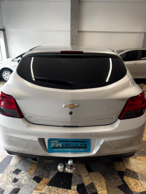 CHEVROLET Onix Hatch 1.4 4P FLEX LTZ, Foto 17