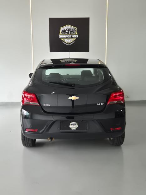 CHEVROLET Onix Hatch 1.4 4P FLEX LT, Foto 6